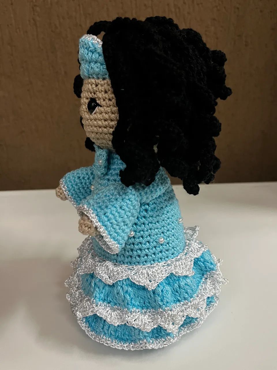 PRONTA ENTREGA Boneca Iemanjá em Crochê Amigurumi Pelúcia Orixás Feito a Mão - Foto 6