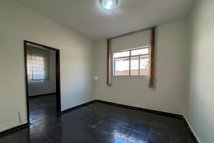 Casa à Venda - Nova Suíssa, 4 Quartos, 360 m2 - Foto 5
