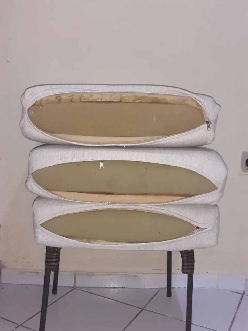 Sofá em tecido três lugares  - Foto 3