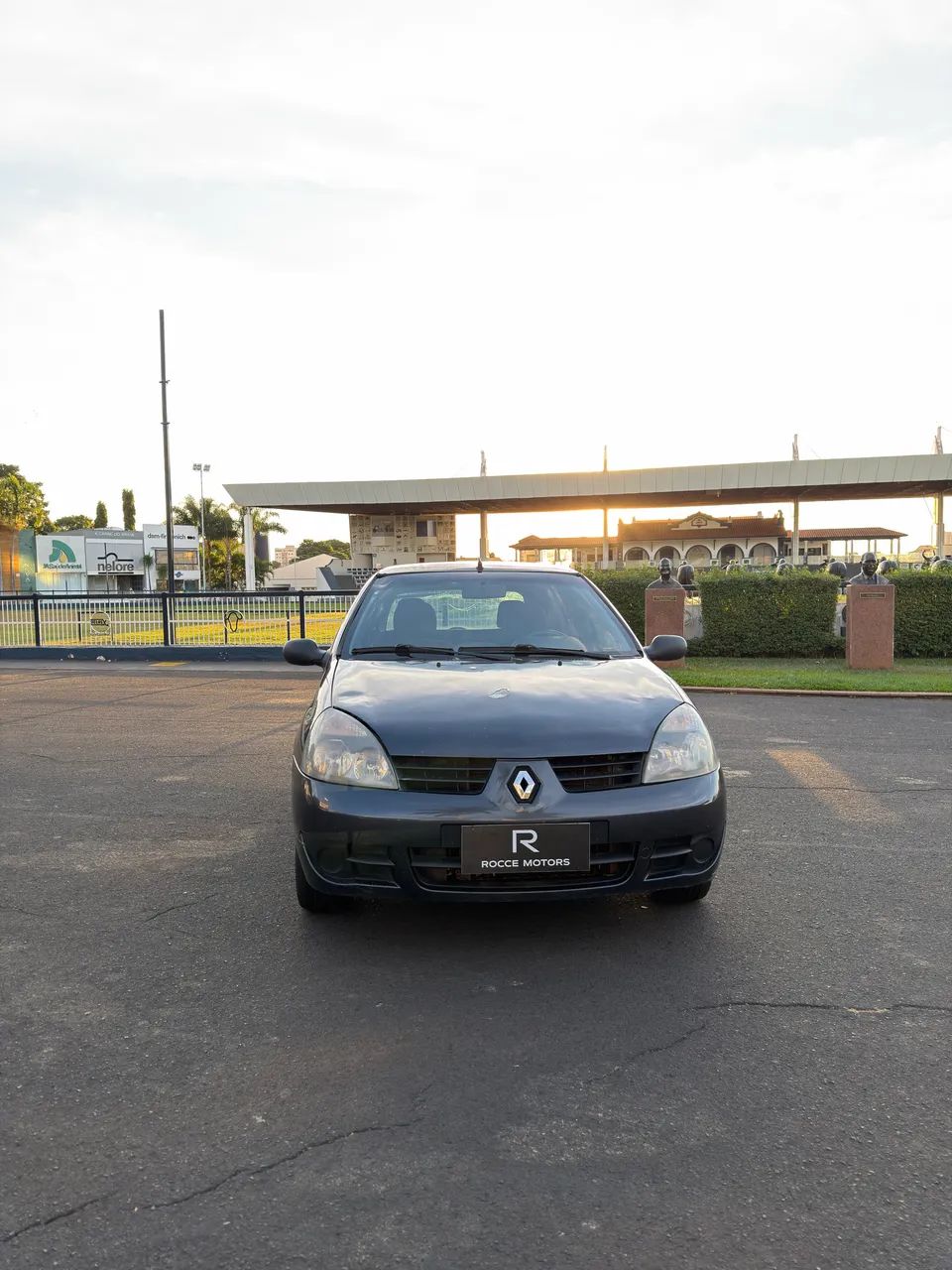 Renault Clio Expression Hi-flex 1.0 16V 5P 2007 - Foto 2