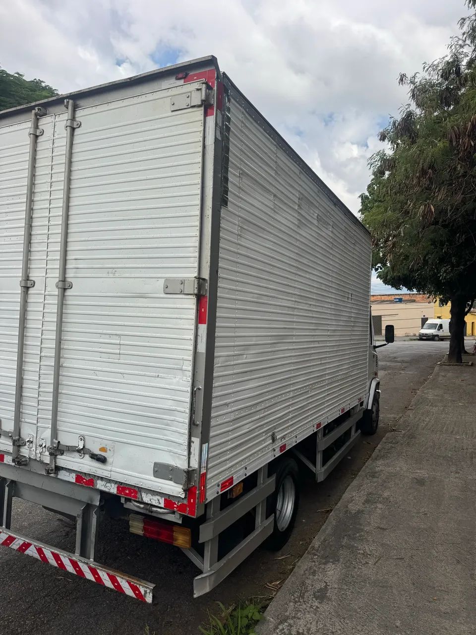 M.BENZ 710 PLUS 2011/2011 - Foto 3