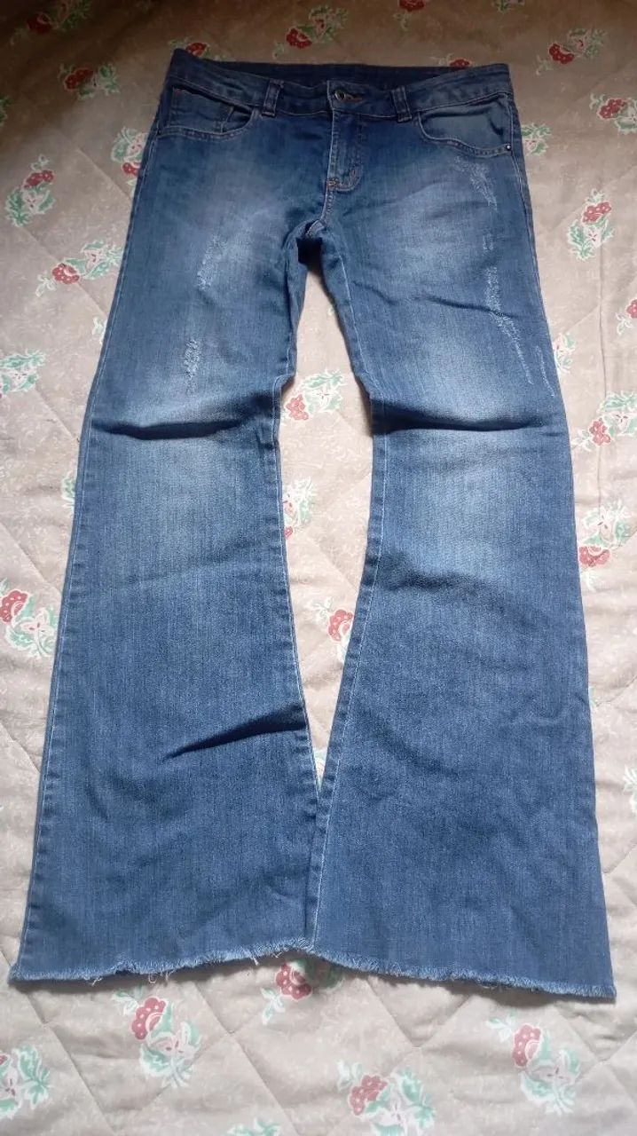 Calça flare cintura baixa