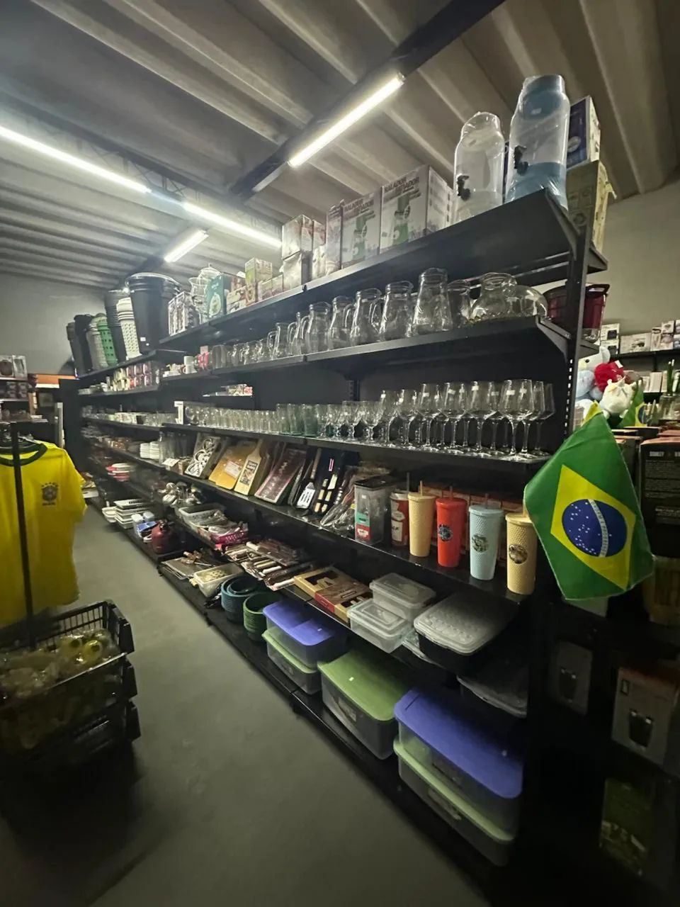 Caixa, gôndolas e balcão seco - Foto 2