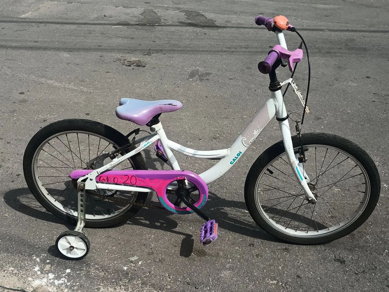 Bicicleta infantil aro 20  - Foto 2