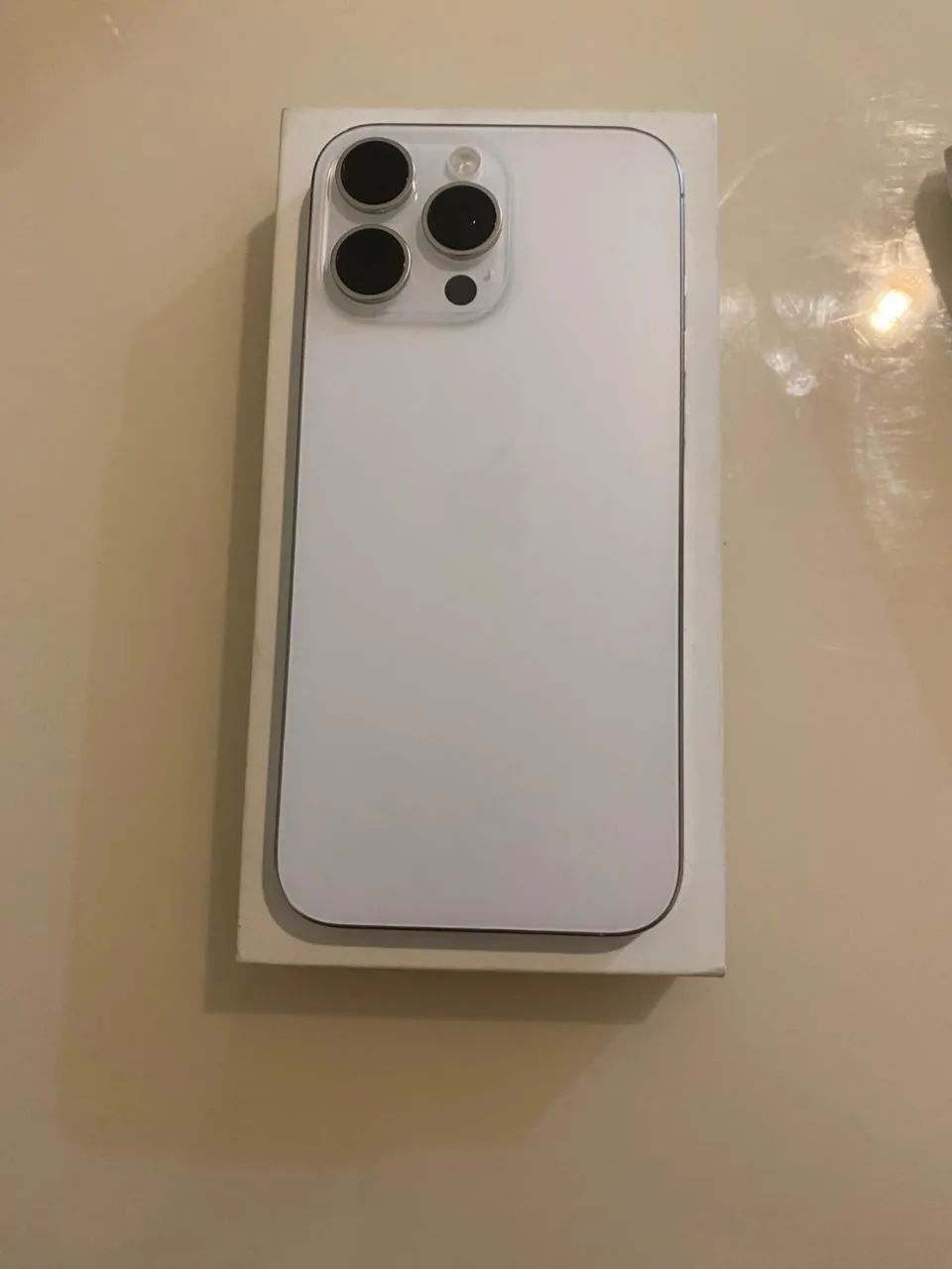 Iphone 16 Pro Max 256GB Branco - Celulares e Smartphones