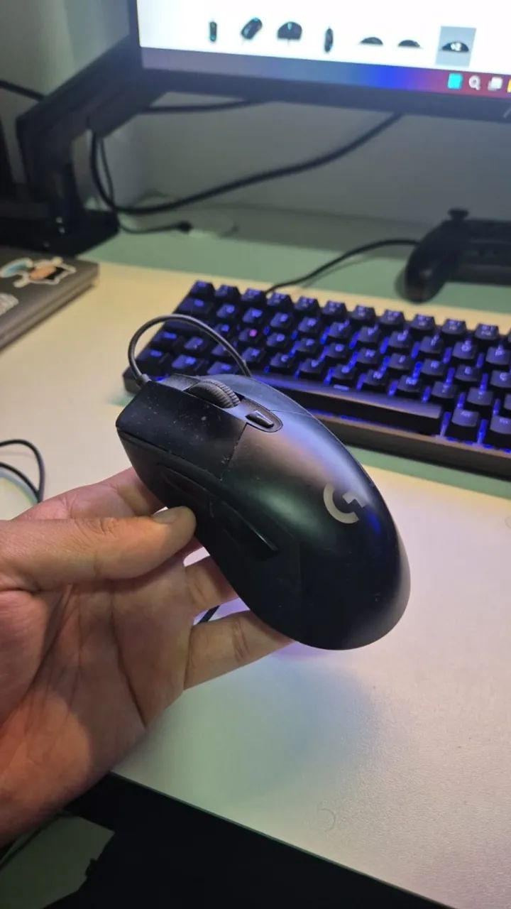 Mouse Gamer Logitech G403 HERO com RGB LIGHTSYNC - Foto 2