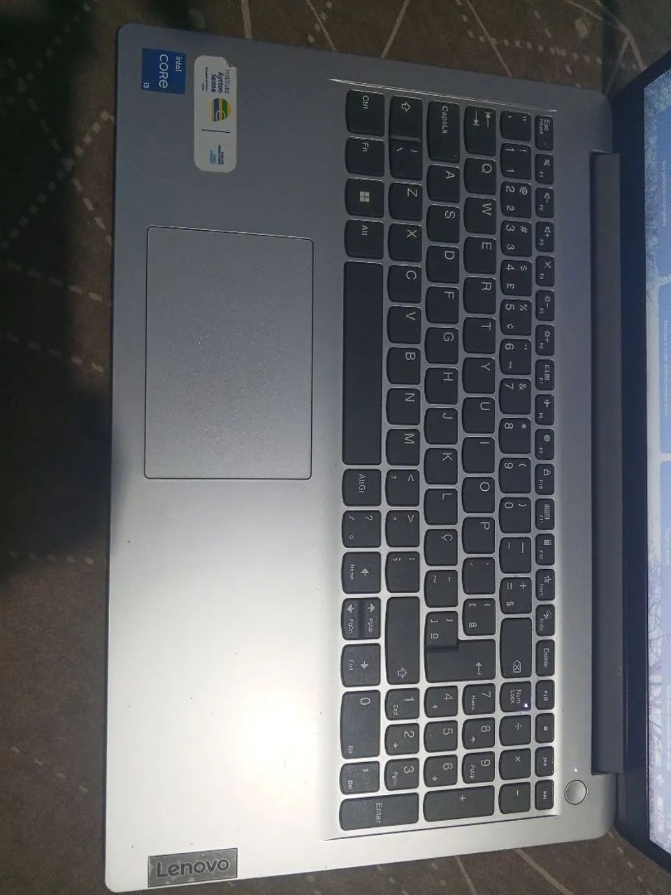 Notebook Lenovo i3  - Foto 3