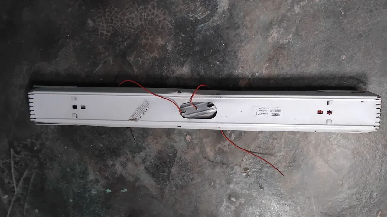 Vendo luminária bivolt, usada  - Foto 2
