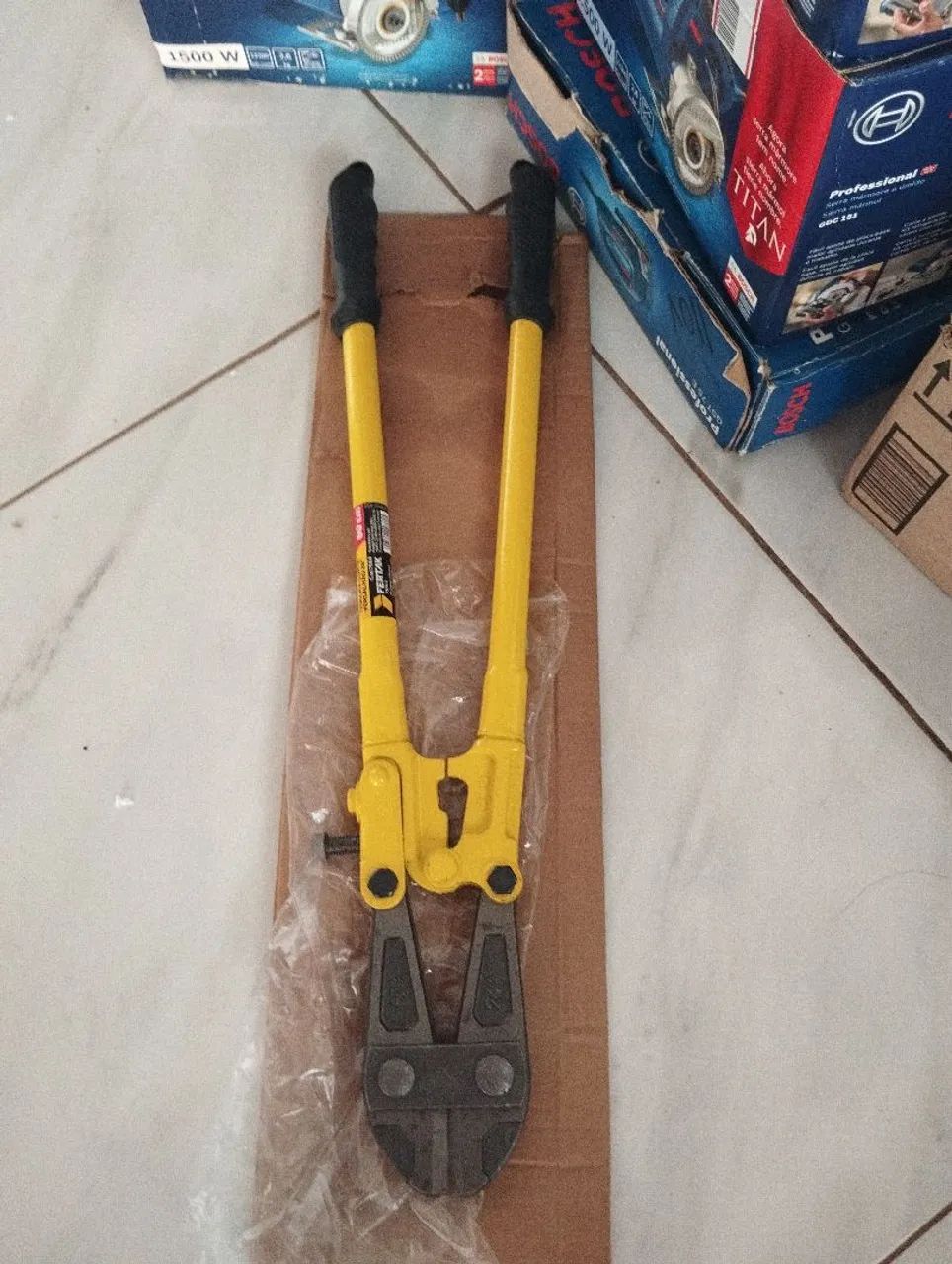 TESOURA ALICATE FERTAK  24 POLEGADAS  CORTA VERGALHÃO.  - Foto 4