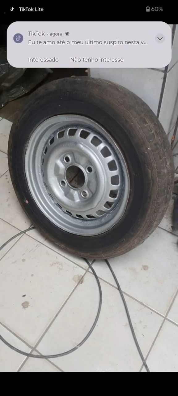 Pneu de step original de fusca