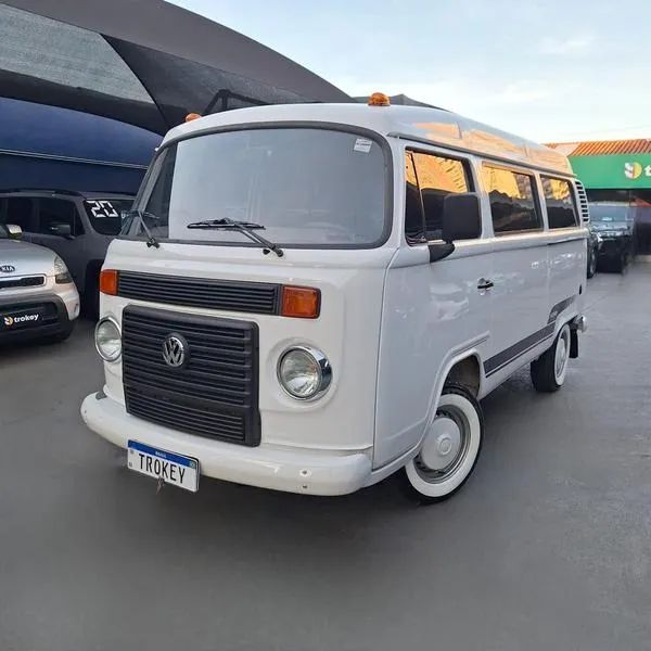 Volkswagen Kombi Kombi Standard 1.4 Mi Total Flex 8V 2013