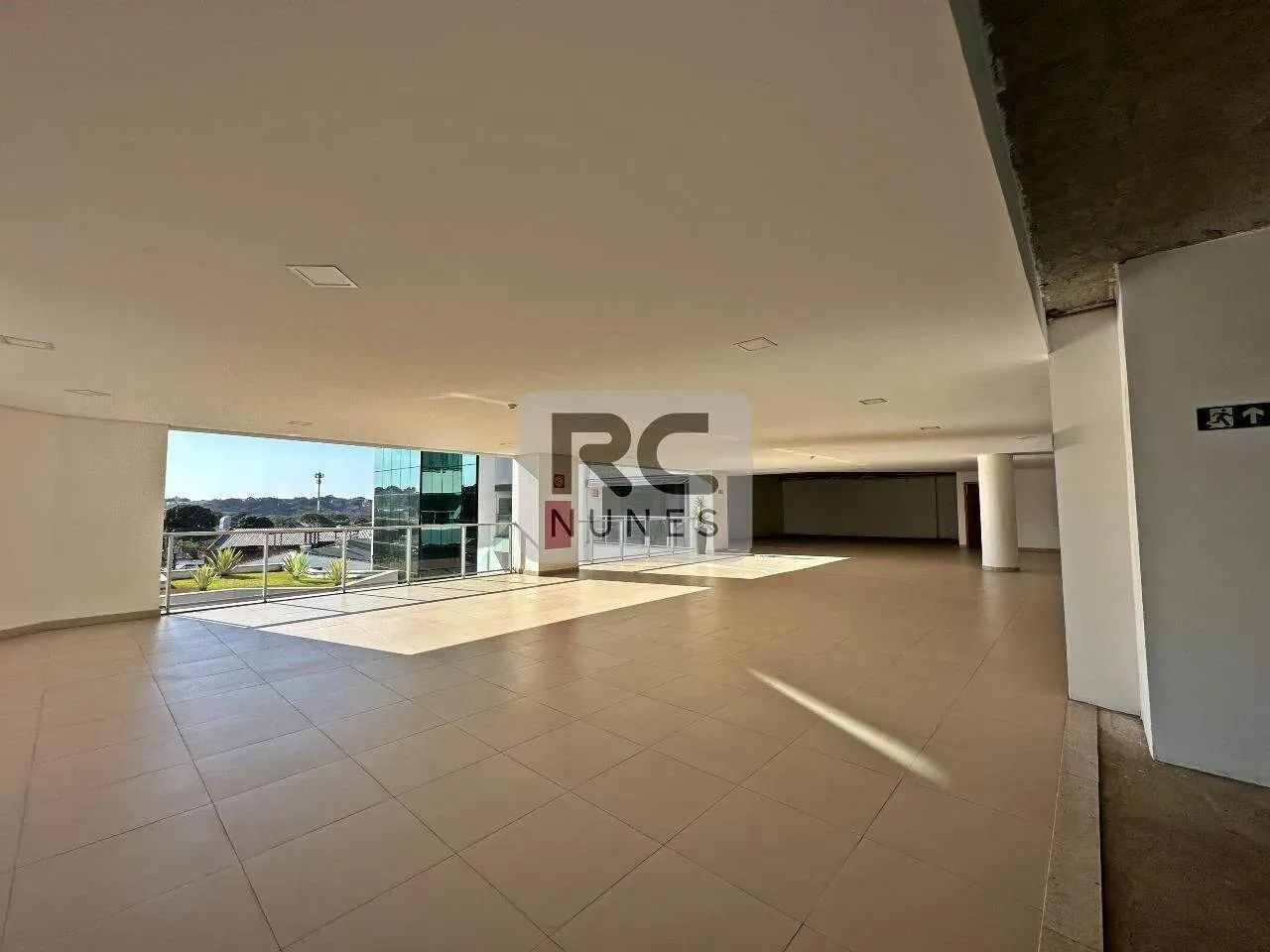 Loja com 112m² no Street Mall no bairro Liberdade