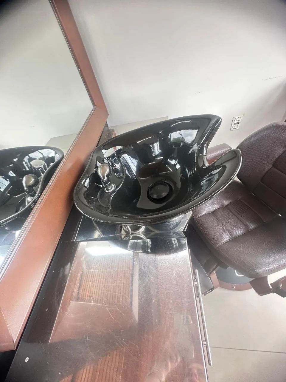 CONJUNTO COMPLETO PARA BARBEARIA - ESTADO DE NOVO  - Foto 3