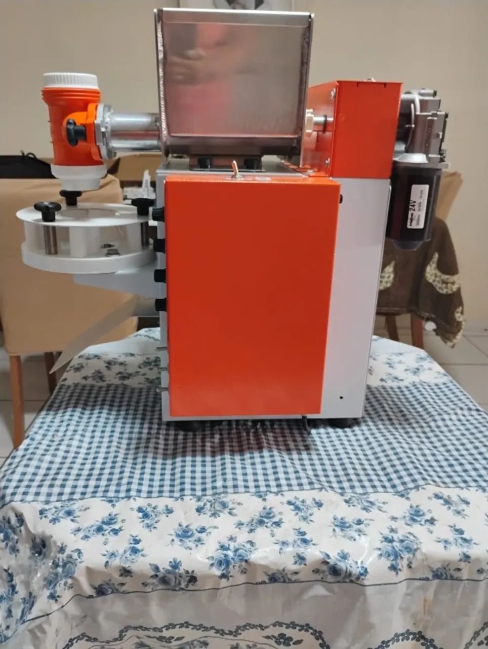 Máquina de modelar Doces e Salgados