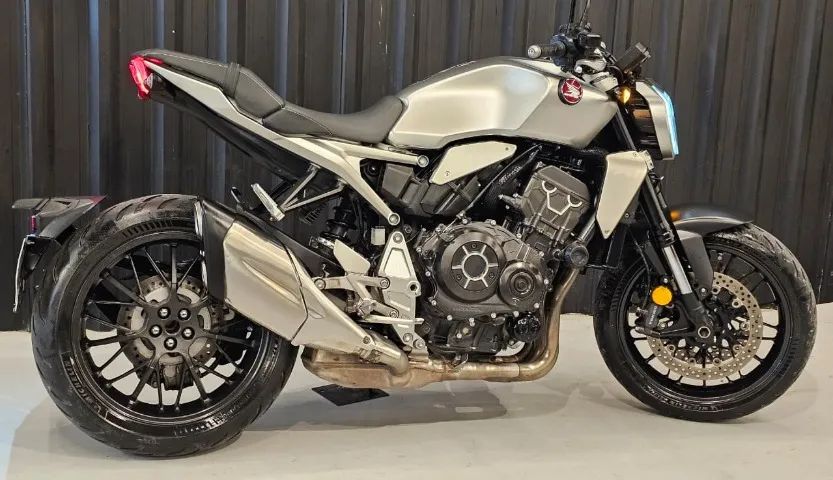 Honda CB 1000R 2022 - Foto 2