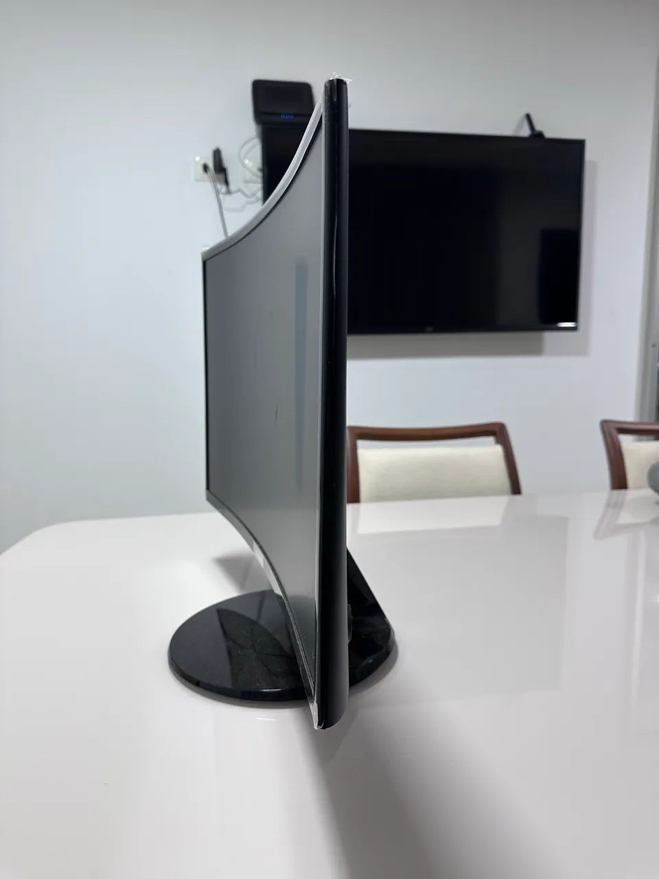 Monitor Samsung 27 Curvo - Full HD - Foto 4