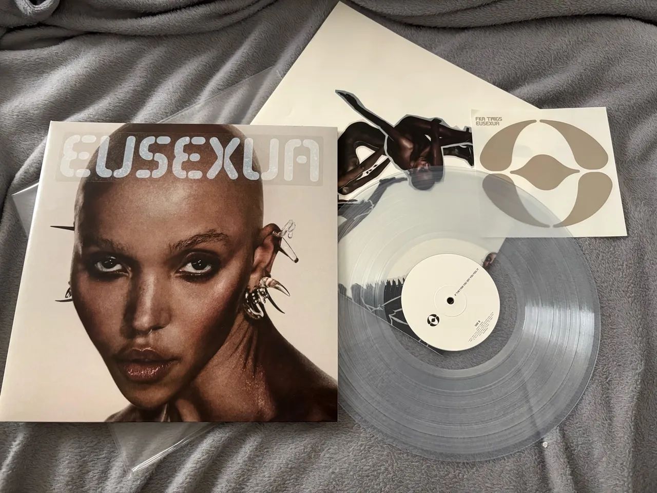 Eusexua fka twigs 