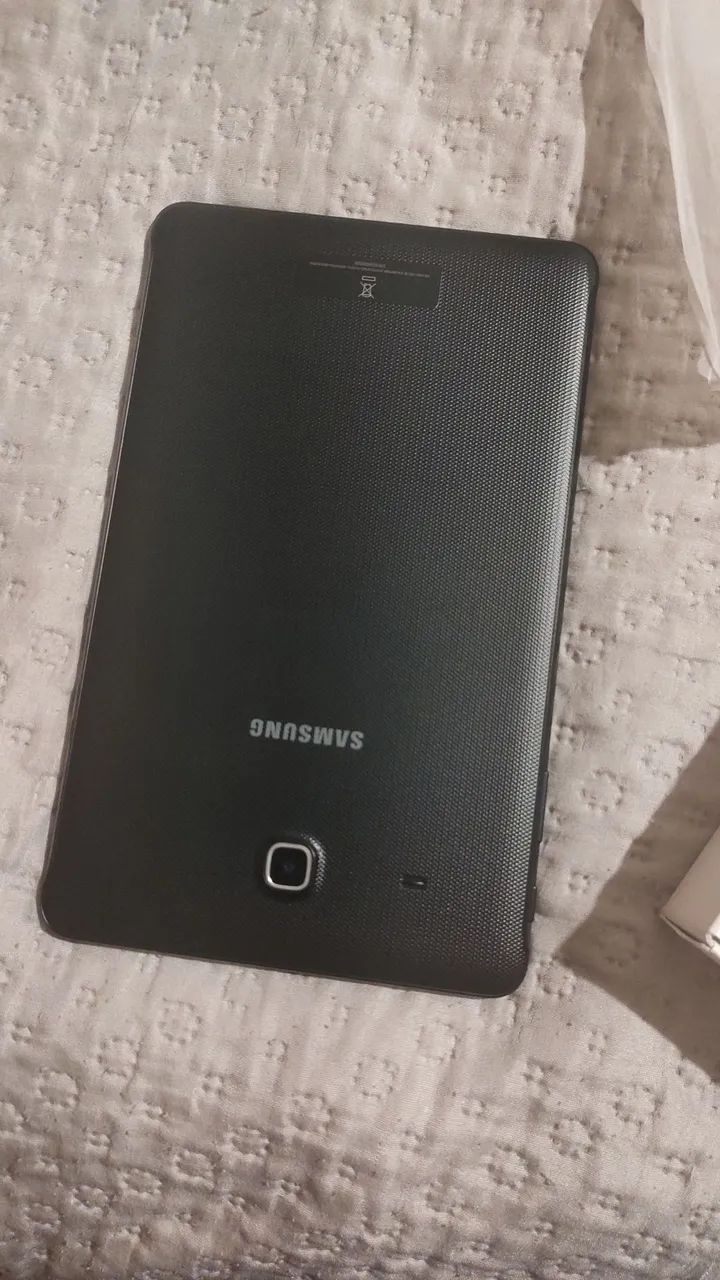 Vende-se 3 tablet e 1 notebook