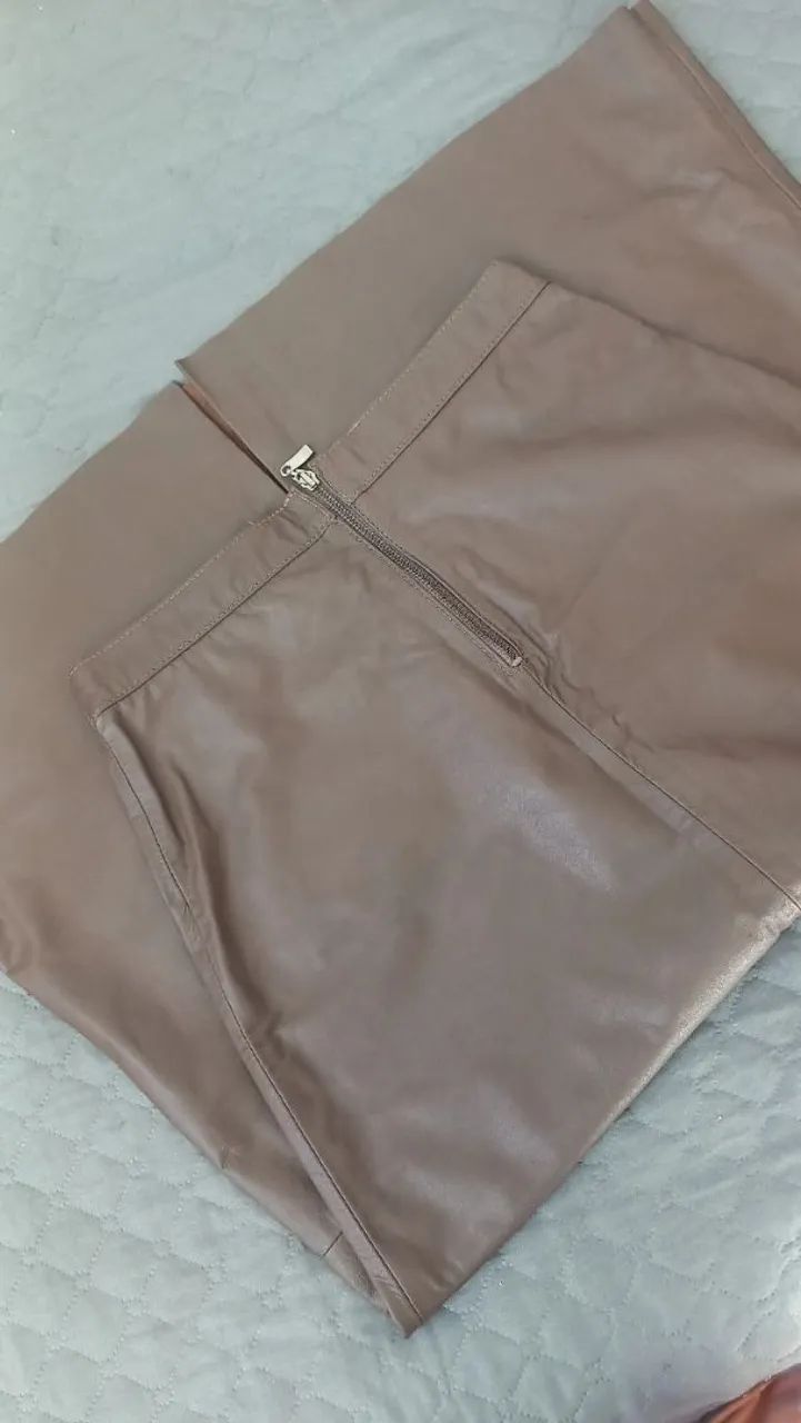 VESTIDO  e SAIA EM COURO  - Foto 2