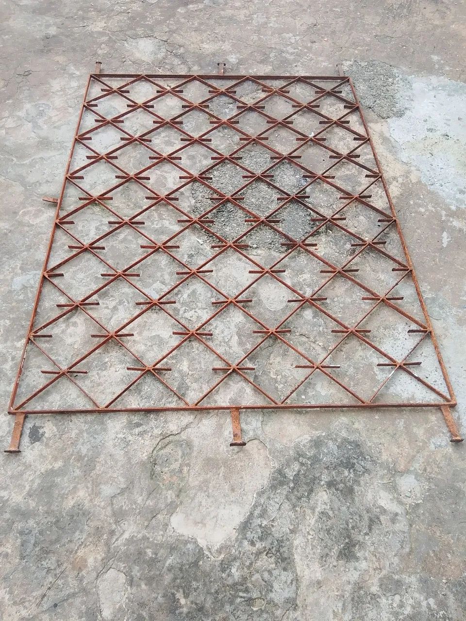 Uma grade  - Foto 4
