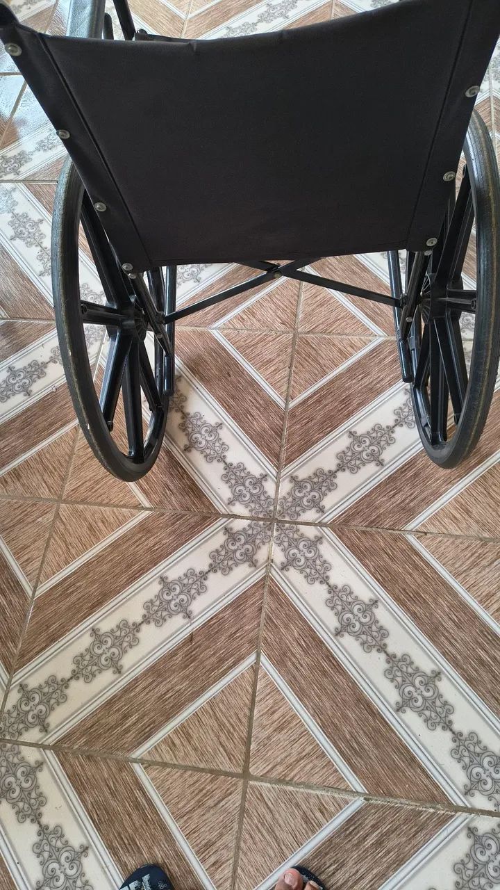 Cadeira de Rodas  - Foto 4