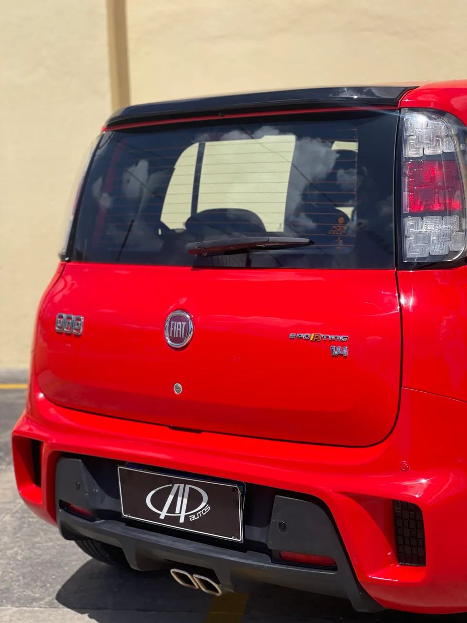 Fiat Uno Sporting Dualogic 1.4 EVO Flex 8V 4P 2016 - Foto 2