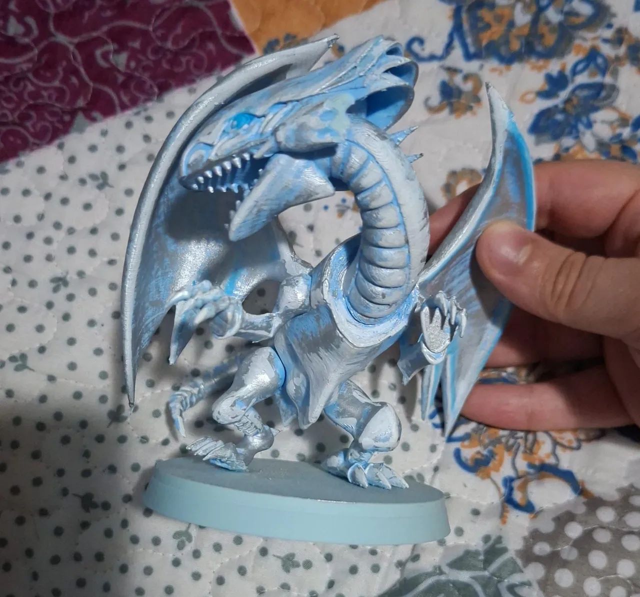 Figure Blue-eyes feita em 3d e pintada a mão!
