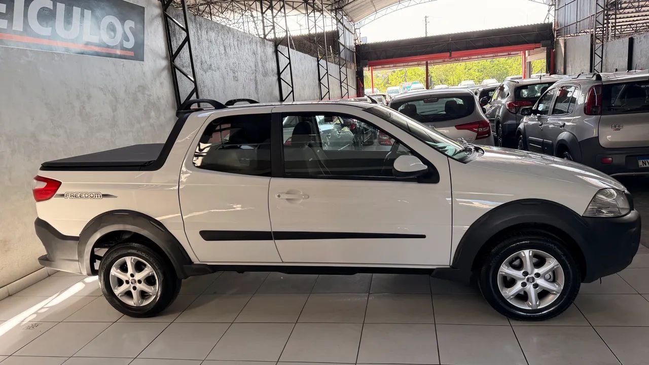 Fiat Strada Freedom 1.4 Flex 8V CD 2020 - Foto 4