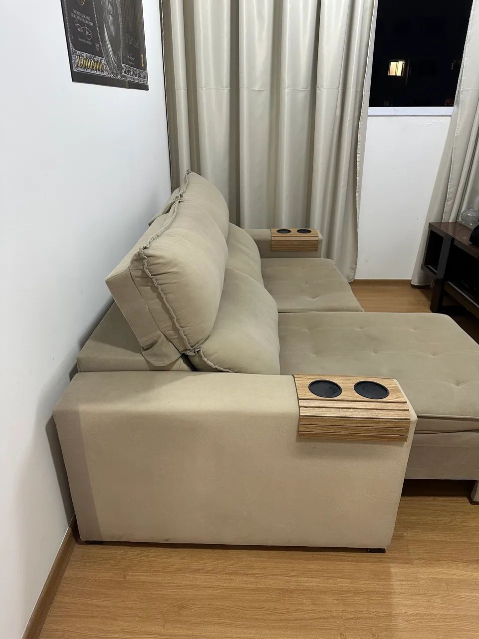 Sofá Retrátil com Porta Copos - Foto 2