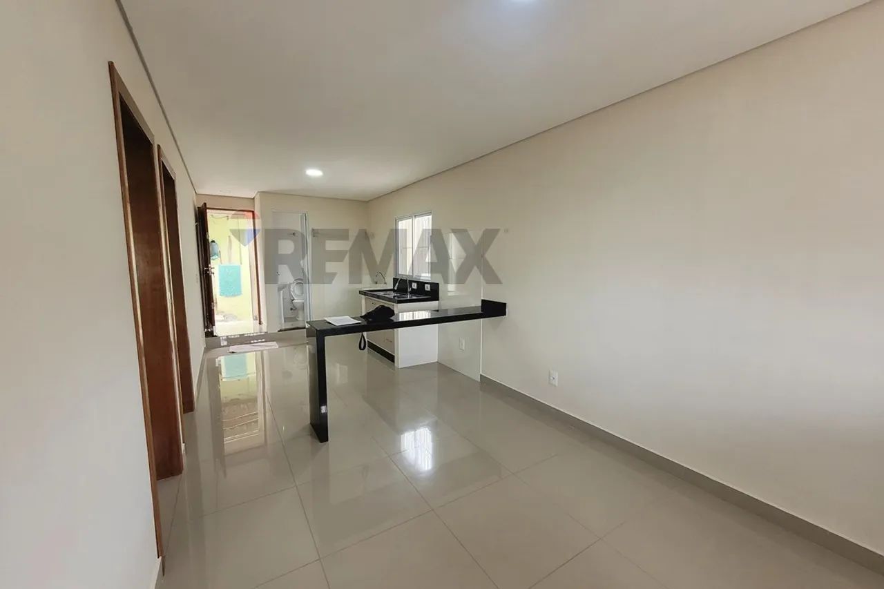 Casa linda, recém reformada com 2 dorms, na Vila Nova Cachoeirinha - Foto 3
