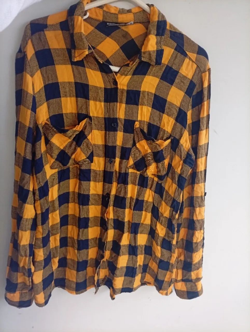 Camisa xadrez M amarela e azul  - Foto 3