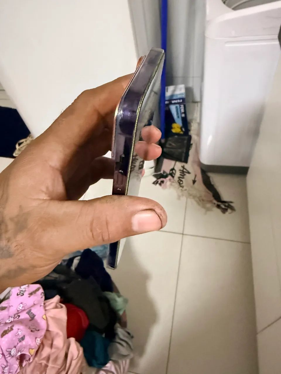 iPhone 14 Pro Max com lente e capinha do 17 - Foto 5