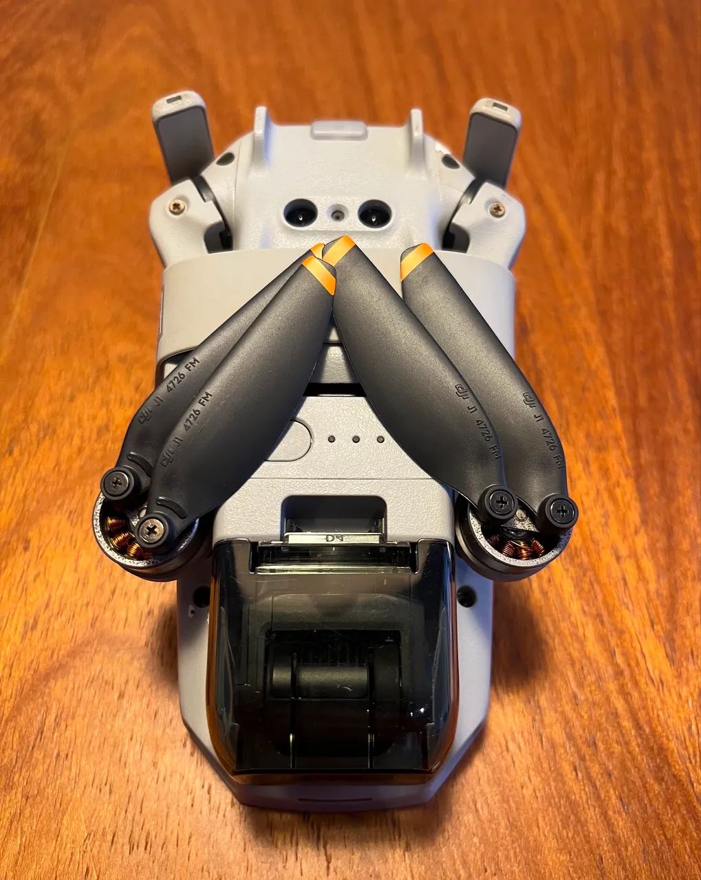 Drone DJI Mini Fly More Combo + 3 Baterias + Controle Original  - Foto 5