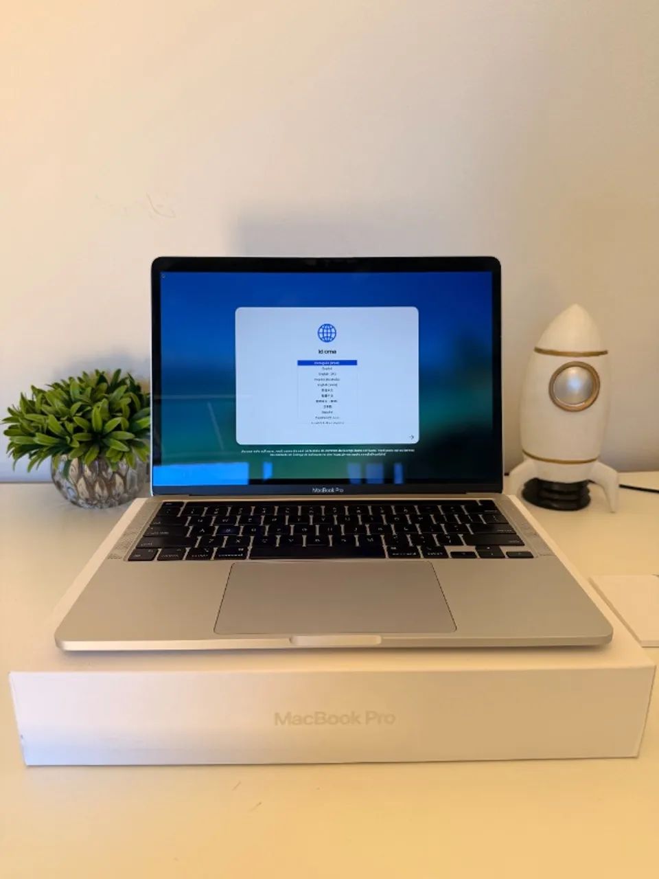 MacBook Pro m2 Apple (Torrando)