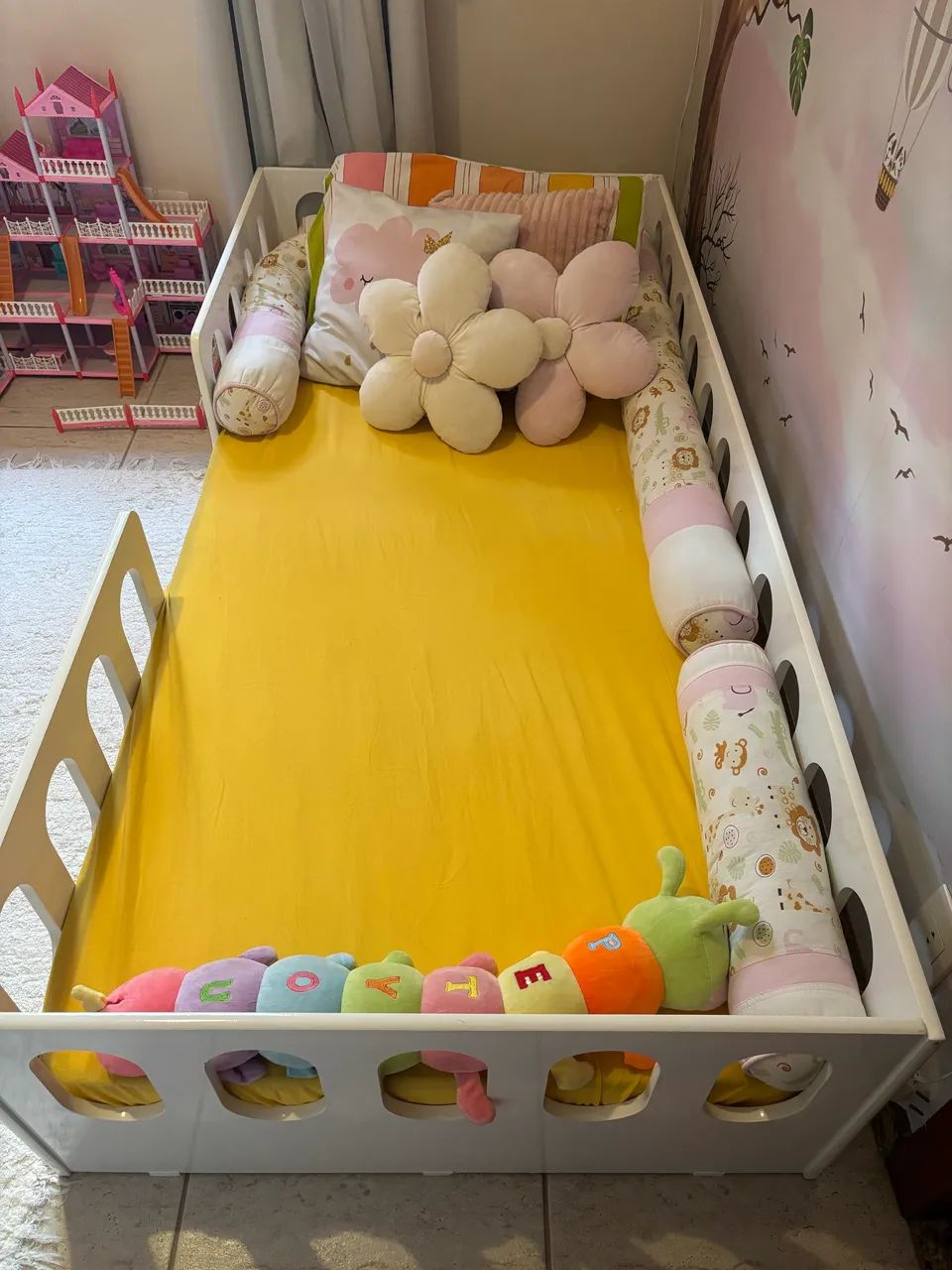 Cama infantil montissoriana branca 