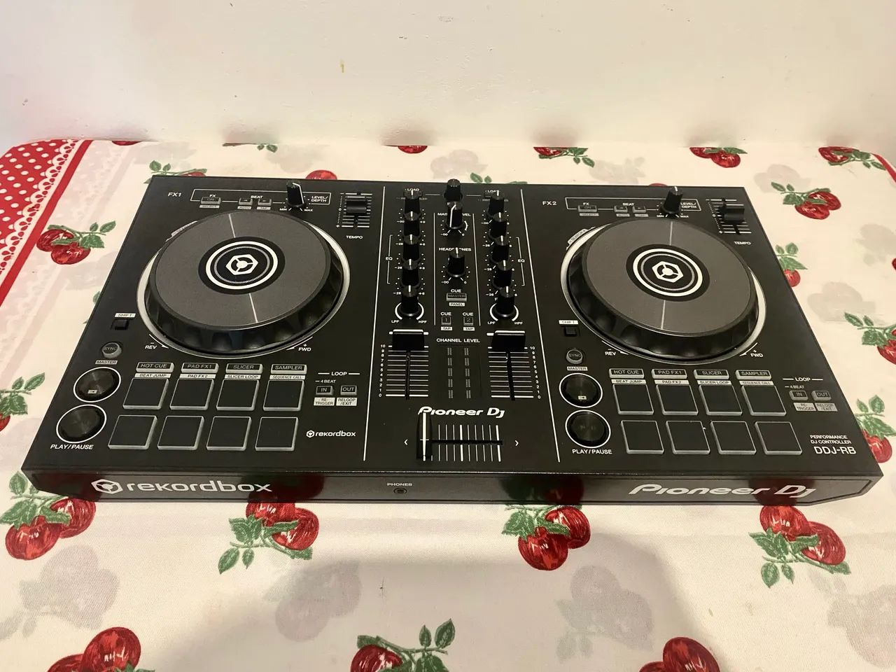 CONTROLADORA DDJ RB PIONEER 