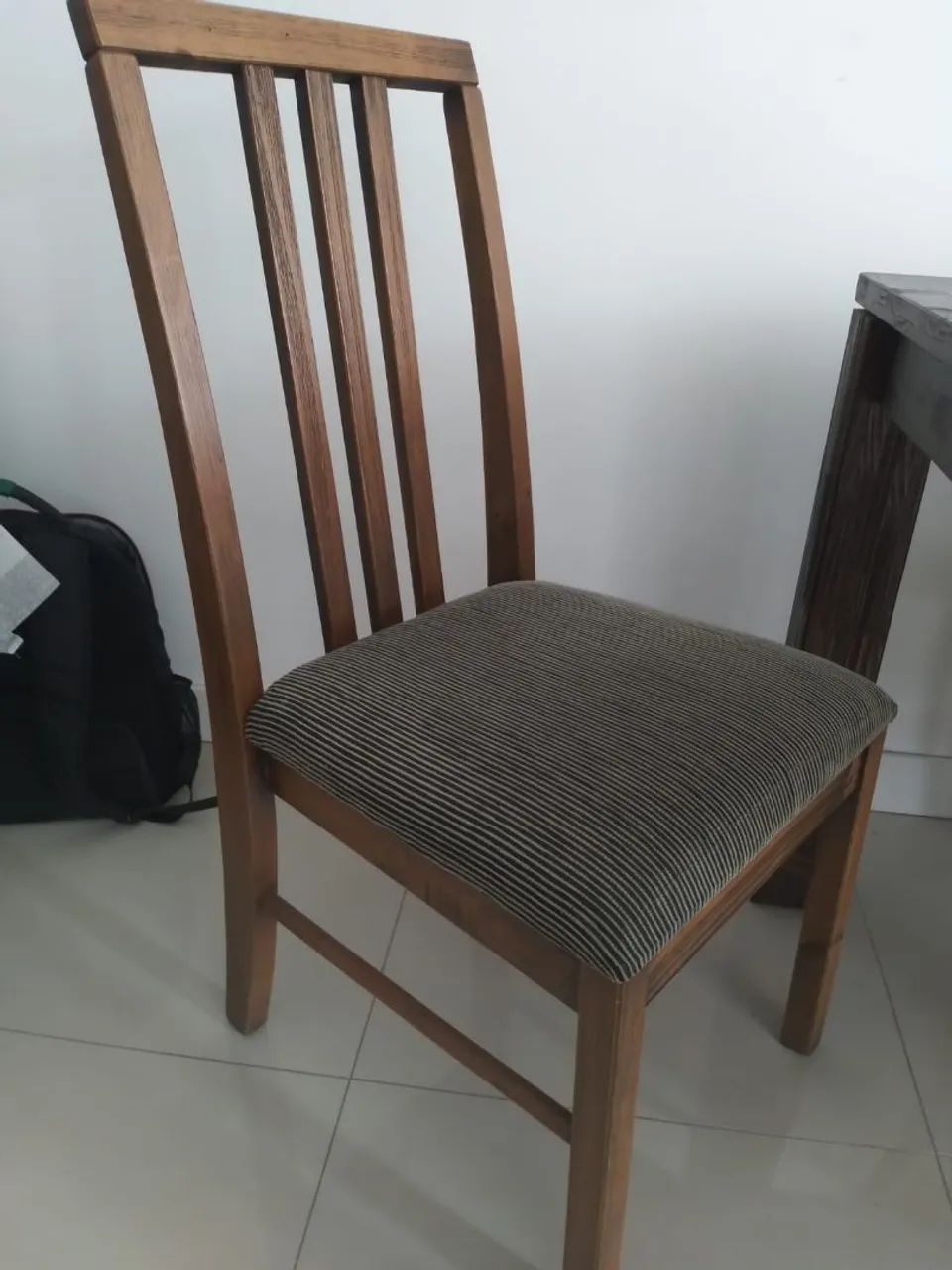 Conjunto de Mesa com 6 Cadeiras - Foto 4
