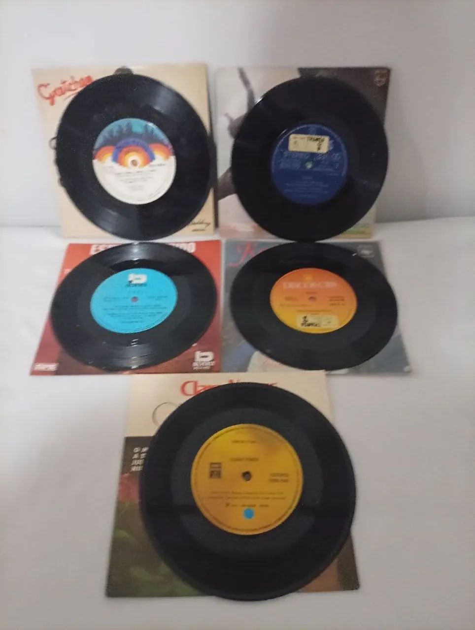 5 Compacto Vinil de Cantoras Brasileiras anos 70  - Foto 2