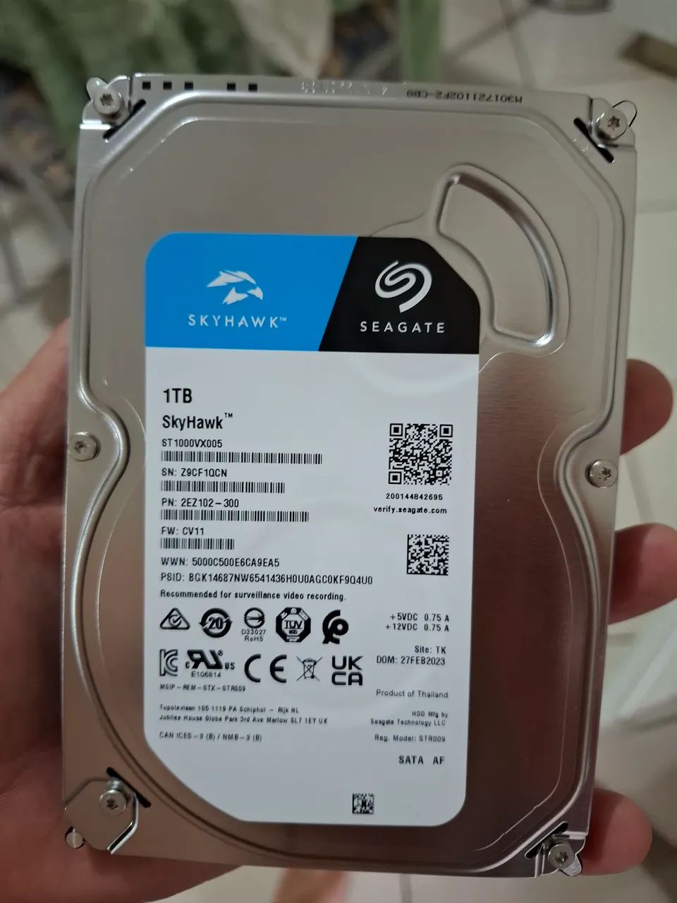 Vende si um HD de 1 tera da marca Skyhawk - Foto 4