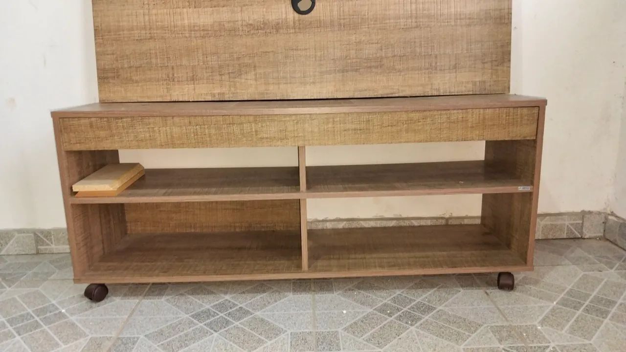 RACK COM PAINEL 