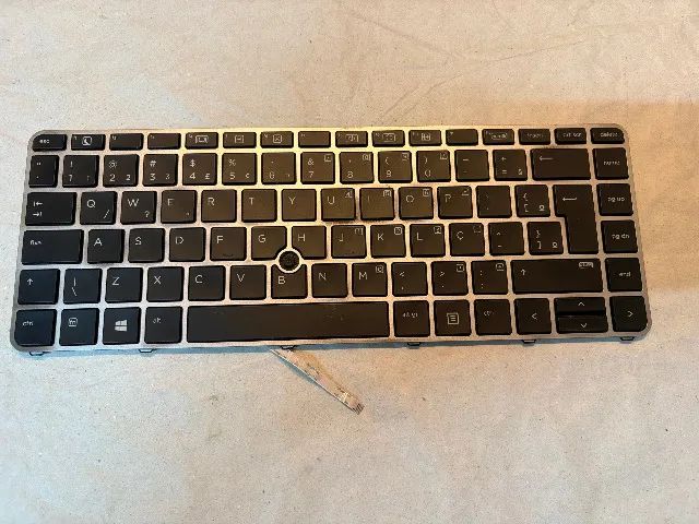 Teclado para notebook HP 806867-201  sucata -  leia