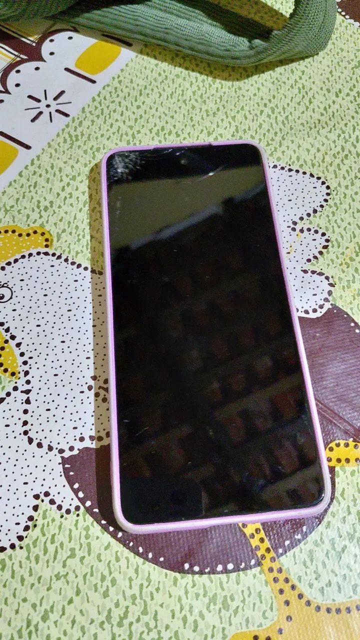 Celular motorola g04,funciona so que so conectado na tomada  - Foto 2