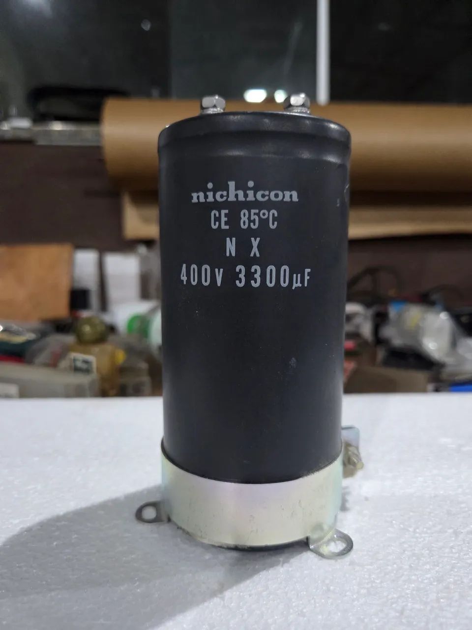 Capacitor Eletrolítico NICHICON 3.300uF 400v - Foto 4