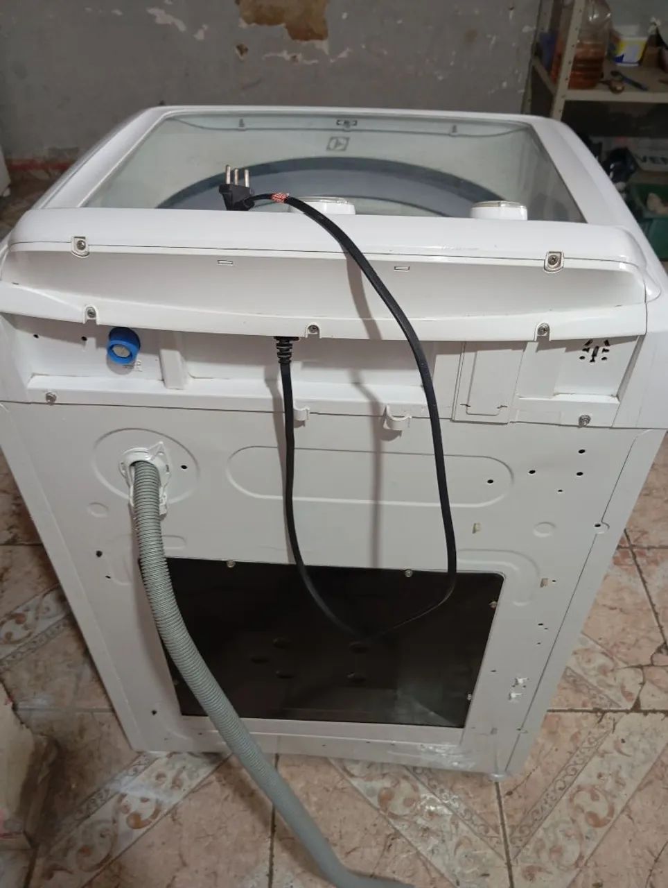 MÁQUINA DE LAVAR ELETROLUX 16KG SEMI NOVA ACEITO CARTÃO DOU GARANTIA FAÇO A ENTREGA  - Foto 3