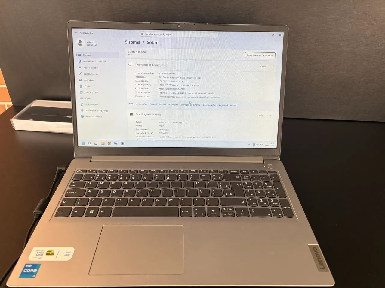 Lenovo IdeaPad 1 15IAU7 (Usado) - Foto 2