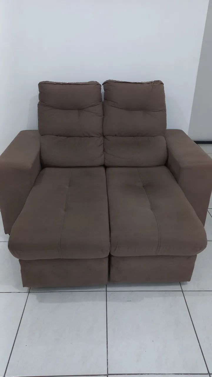 Sofá retrátil e reclinavel marrom - Foto 2