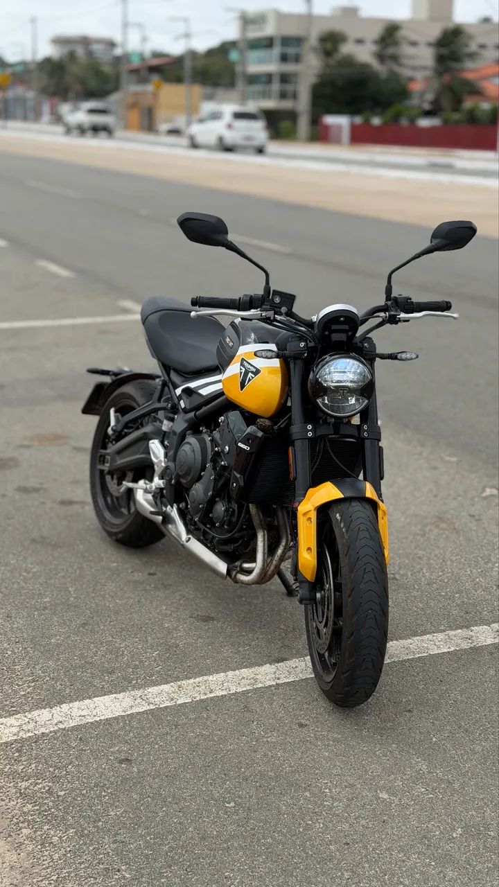 Triumph trident 660 - Foto 2