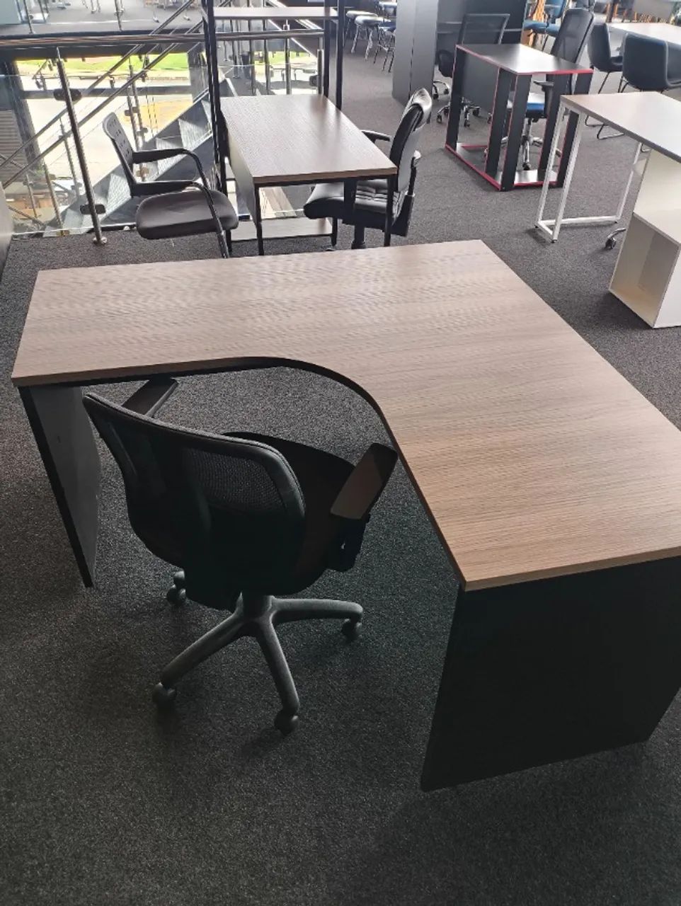 Mesa de Escritório Escrivaninha Angular - 0,75x1,40x1,40cm - MEGA OFERTA!!