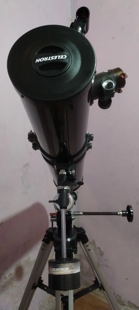 Telescópio selestrom 114.