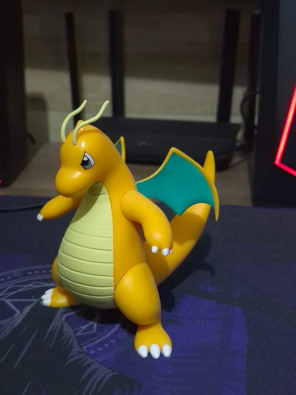 Boneco Pokémon Dragonite - O Dragão Clássico de Kanto!